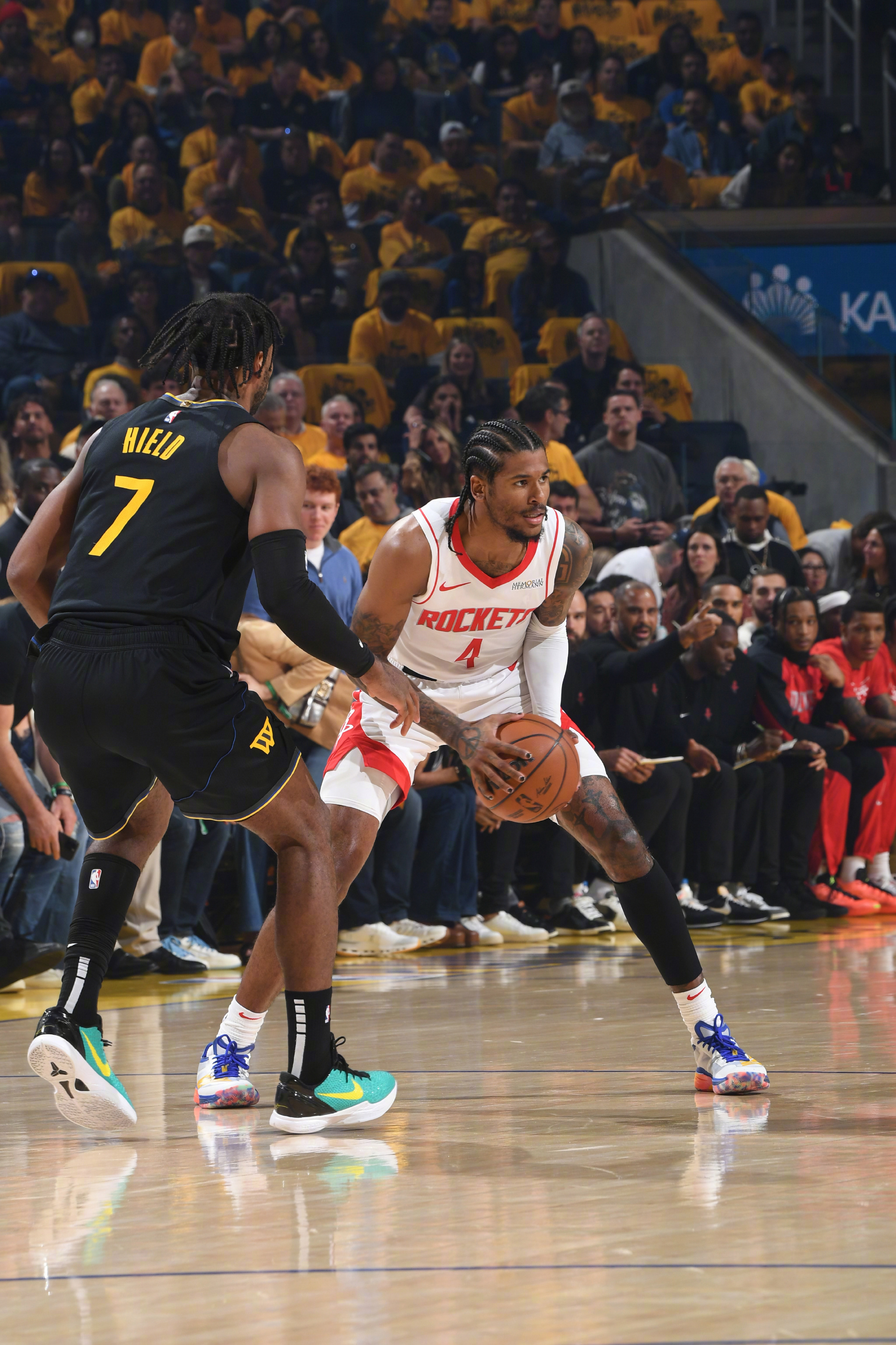 关于今晚摩纳哥再遭质疑——NBA季后赛节点到来，气氛紧张，年轻球员得到机会的信息